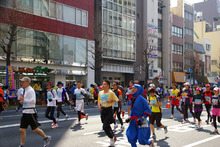 $11東京マラソン01忍者ハット
