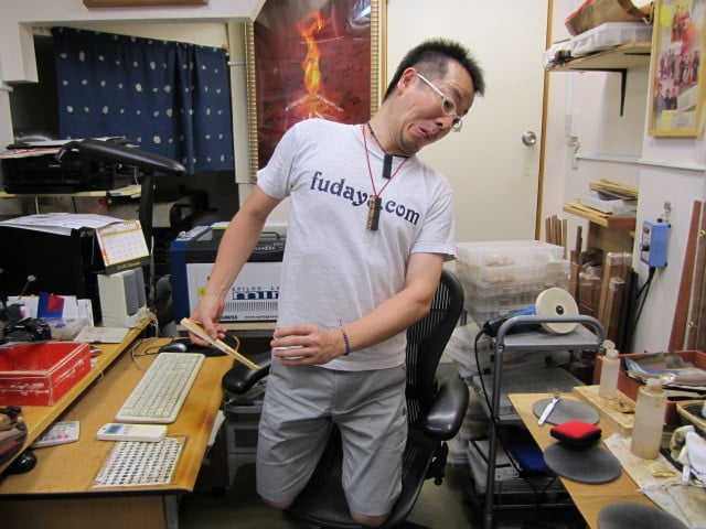 -おーーーい！腰がありすぎやしやせんかーい？