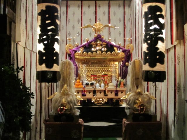 第六天榊神社御本社