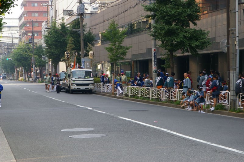 子供達が出番を待っています