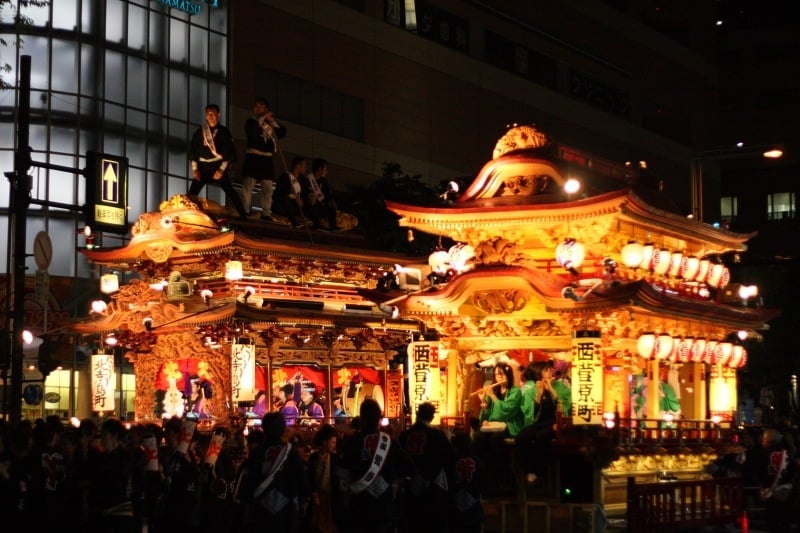浜松祭　勇壮な屋台