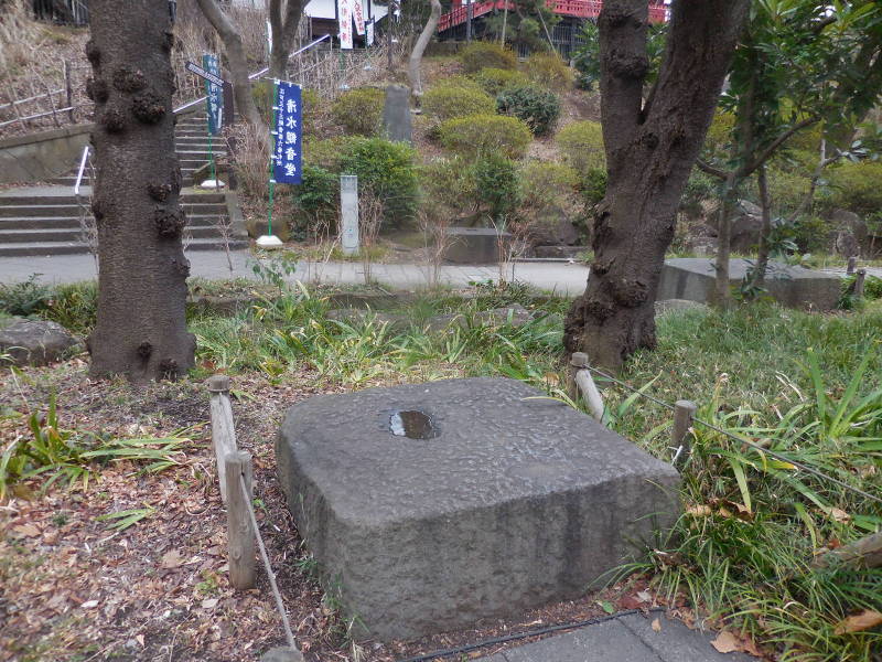 上野公園内にある黒門跡