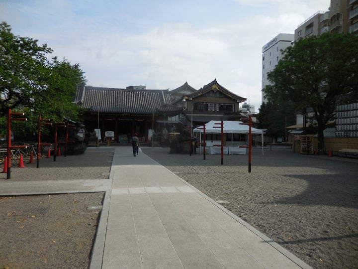 ５月１２日の浅草神社参道